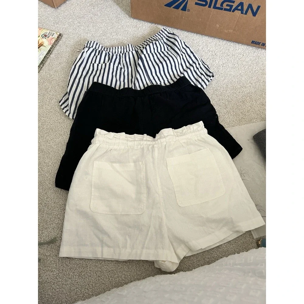 3 Pair Of Universal threads Women's Shorts Size Medium